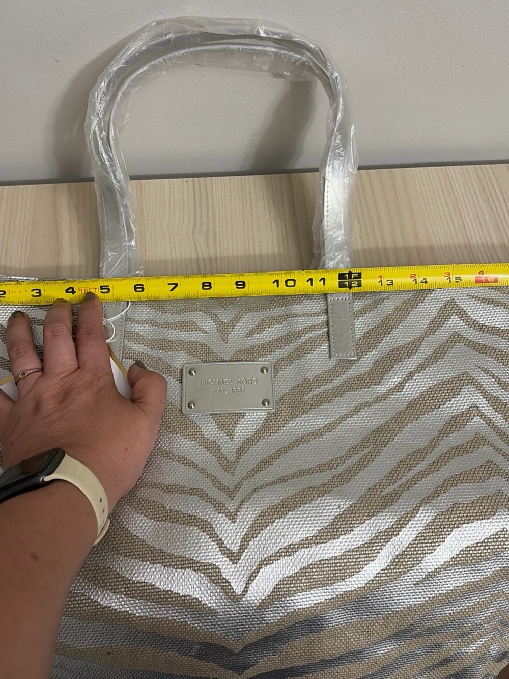 Michael Kors New! Zebra-Print Metallic Tote in Silver and Gold - Picture 8 of 9